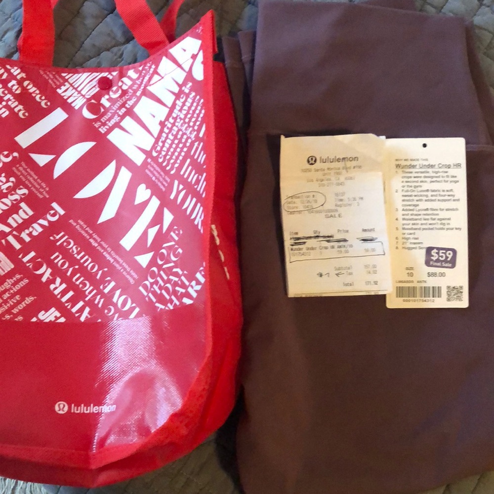 Brand New unworn Wunder Under Crop HR